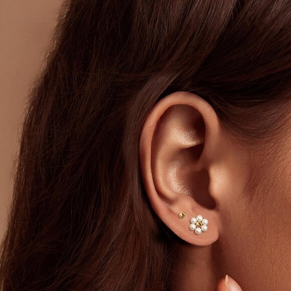 Women's Pearl Earrings 14k Gold Plated Daisy Flower Stud Earring Trendy Jewelry - Picture 2 of 7